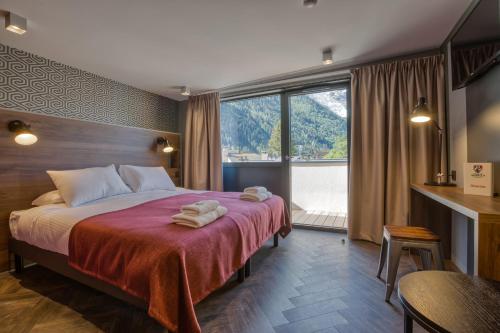 Superior Double or Twin Room Summit with Balcony and Mountain View