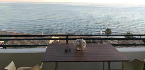 Glyfada New Era Home 113
