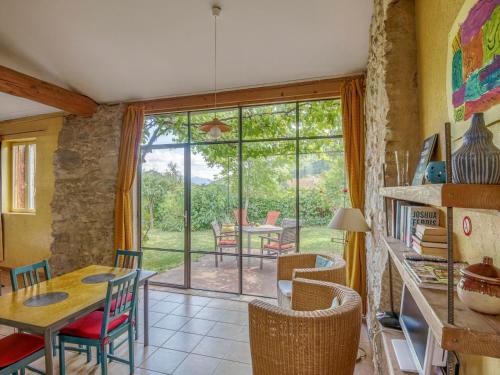 One-Bedroom Holiday Home