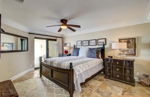 519 Seascape - image 3