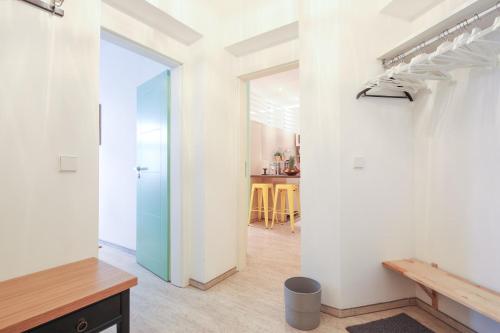 4 Personen Altbau nahe Kurfurstendamm - Macbeth 197m von Ludwigkirchstraße entfernt