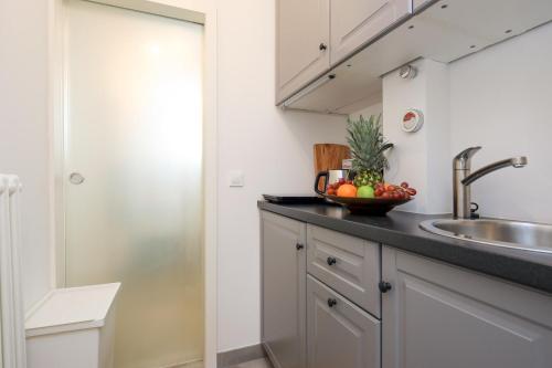 4 Personen Altbau Apartment nahe Kurfürstendamm - Romeo & Julia, Berlin (Foto 3)