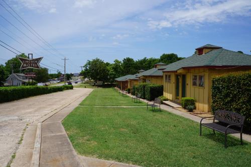 Lincoln Motel