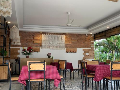 Bar/lounge, Lang Bien Homestay in Nghia Chanh