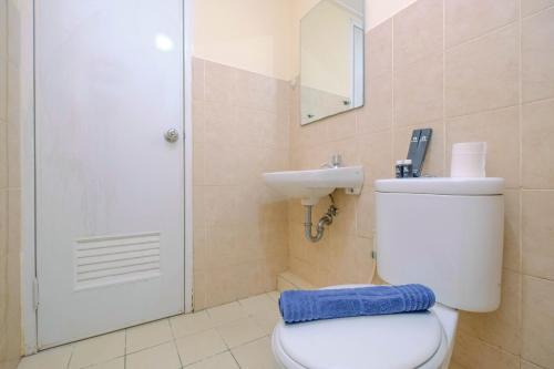 Comfy 2BR Apartment at Green Bay Pluit near Baywalk Mall By Travelio