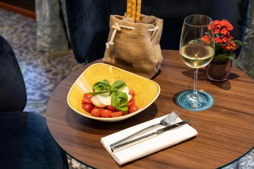 Hotel Indigo Verona - Grand Hotel Des Arts - image 7