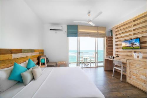 Premier Ocean Suite with 10% off on Food & Beverage image 7