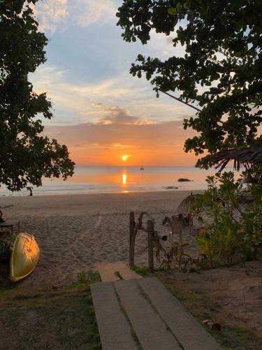 Sun Smile Beach Koh Jum