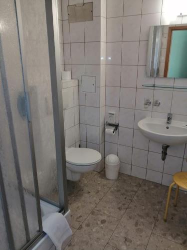 Zimmer mit 2 einzelbetten, kleines