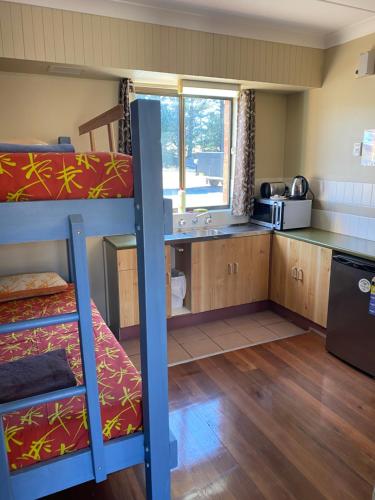 6 bunk beds