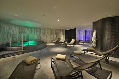 Grand Hotel Hradec - image 2