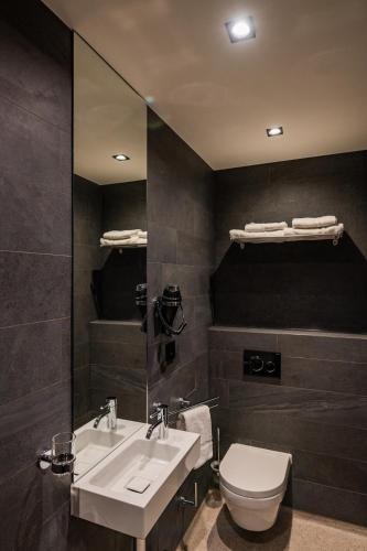 PH Hotel de Entree
