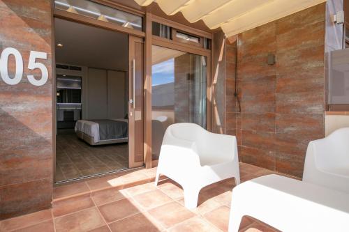 Deluxe Double Room with Terrace
