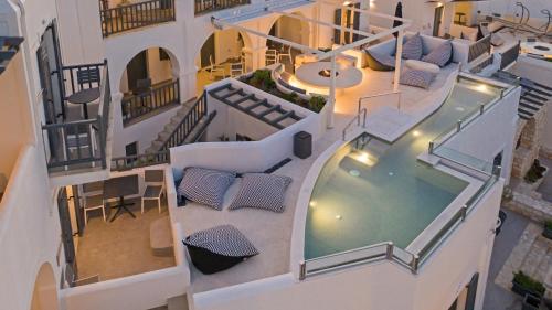 261373340 Parian Boutique Hotel