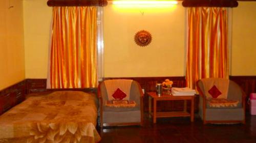 Tip Top Gujarati House photo