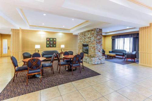 La Quinta by Wyndham Hobbs - image 6