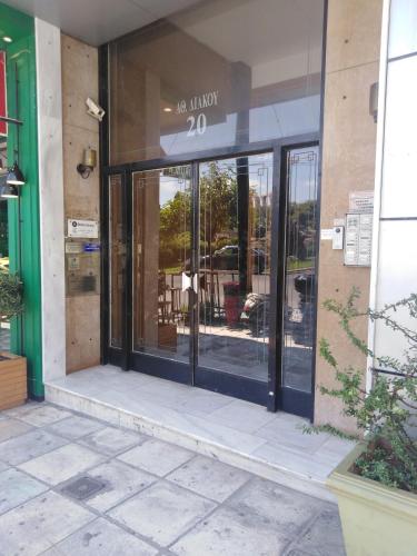 Parthenon Apartment - image 13