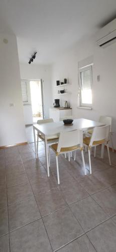  Apartments Katarina in Stara Novalja