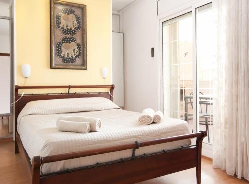  Penthouse with terrace in Rambla Catalunya -Centre, Pension in Barcelona