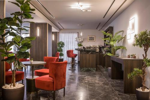 Royalty Hotel Athens - image 2