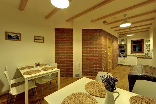 Restorāns, Apartmany no.823 in Bublava