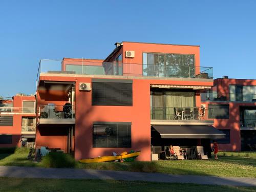 Bavaria Club Apartman – Balatonlelle, AZ