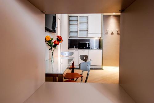 UR-NEST Piazza Maggiore - image 2