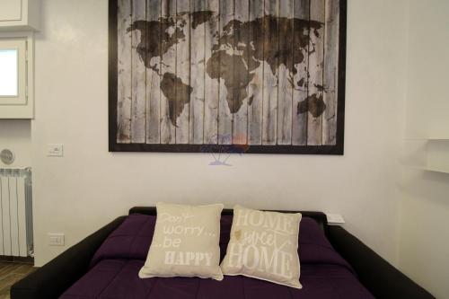 One-Bedroom Apartment image 6