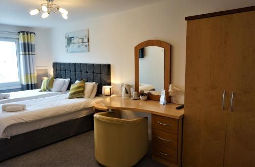 Rooms at The Angel in Cardigan