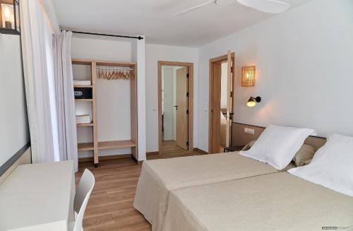 Apartamentos Sabina Playa - image 11