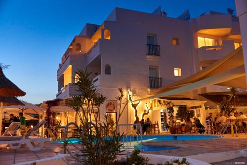 Apartamentos Sabina Playa - image 12