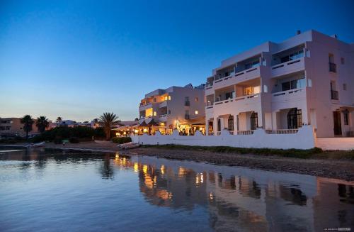 Apartamentos Sabina Playa - image 7