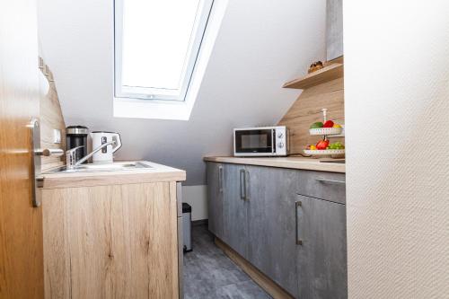 2 bedrooms, 5 beds