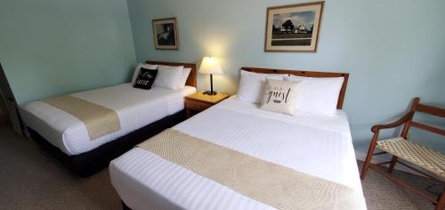 Amish Inn - image 6