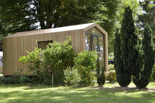 Das Wiesenhaus: Wohnen im Tiny House direkt am Rhein