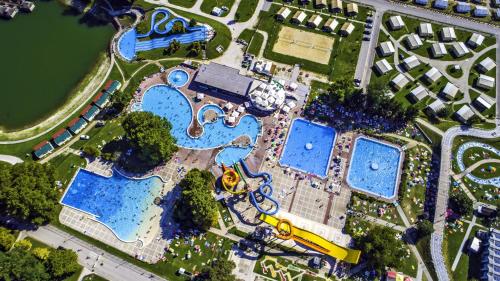 Mediteran Homes with Terme Čatež Tickets - image 7