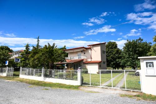 Priona Rooms - image 6