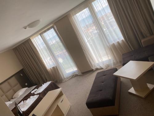 Kamenec Hotel - image 3