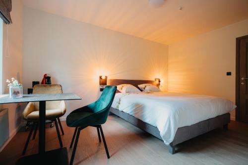 1 queen bed