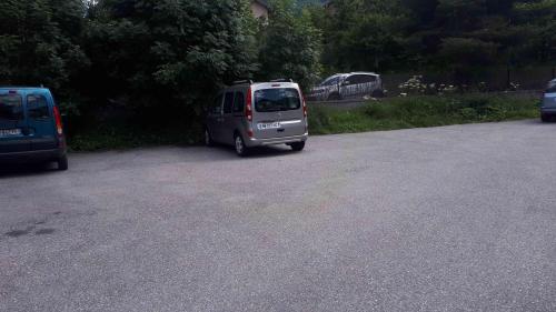 Briançon, Appartement avec jardin et terrasse.