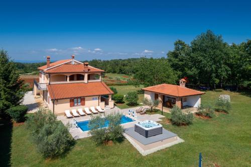 Villa Vranići, Vranići