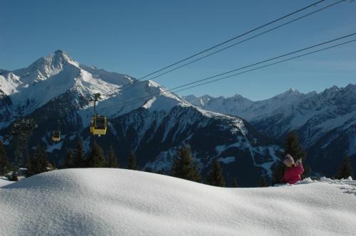 Hotel Garni Jennewein – Mayrhofen, IL