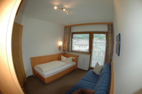 Hotel Garni Jennewein - image 4