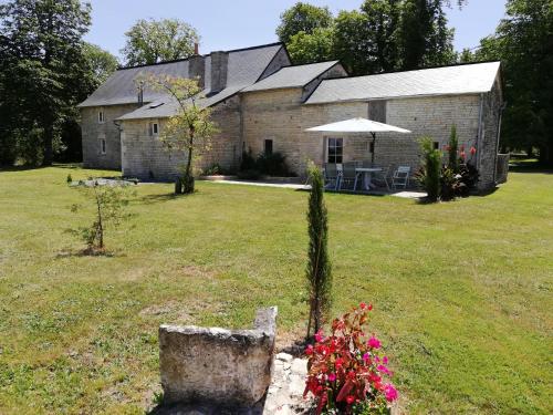 Gite du chateau gîte à louer Villiers-en-Bois