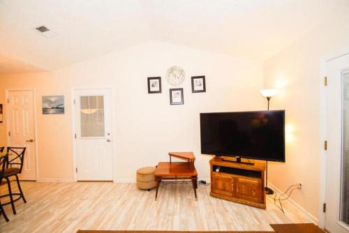 Carolina House - image 11