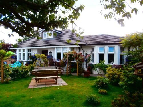 Angel Cottage - image 4