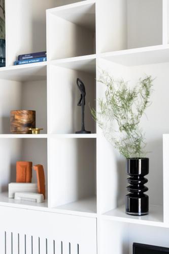 One-Bedroom Apartment image 10