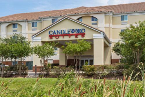 Candlewood Suites Destin-Sandestin Area, an IHG Hotel