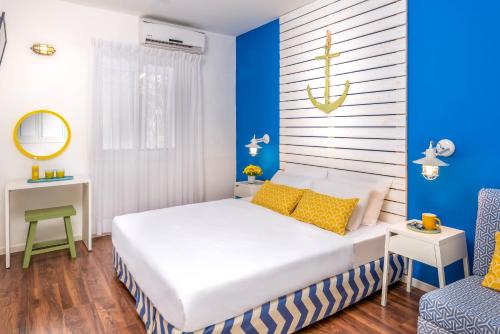 5 twin beds