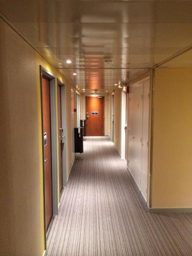 ibis budget Cannes Centre Ville - image 2